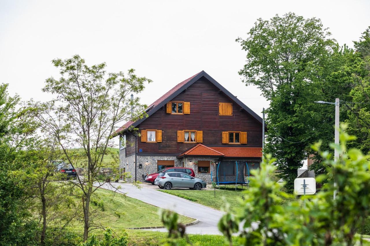 Apartment Stone And Wood Cetingrad 외부 사진